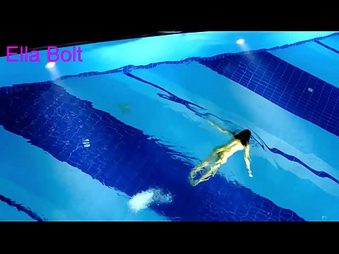 ❤️ Hindi ko mapigilang panoorin, ang batang blonde ay nahuling lumalangoy nang hubo't hubad sa ELLA BOLT resort pool ️ Mahirap na porn sa amin tl.28films.ru ❌️